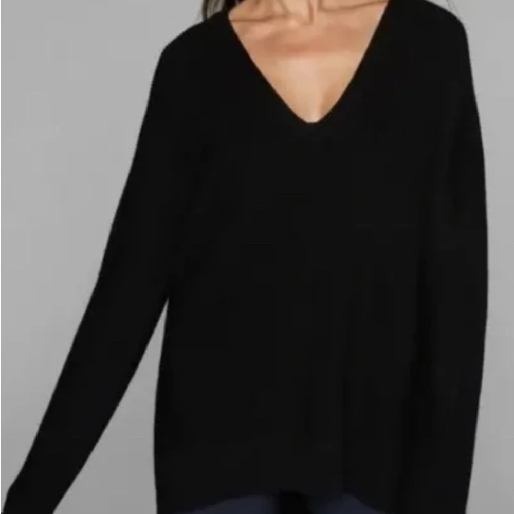 Athleta Black Hanover V-neck sweater